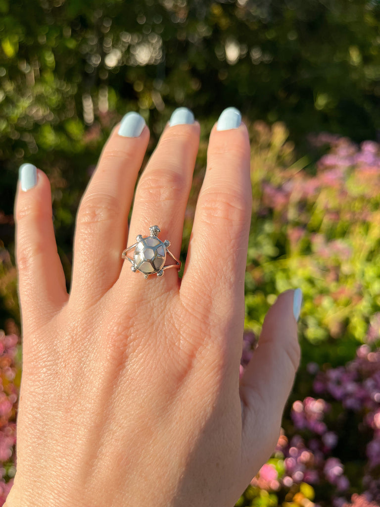Silver Mother of Pearl Turtle Ring