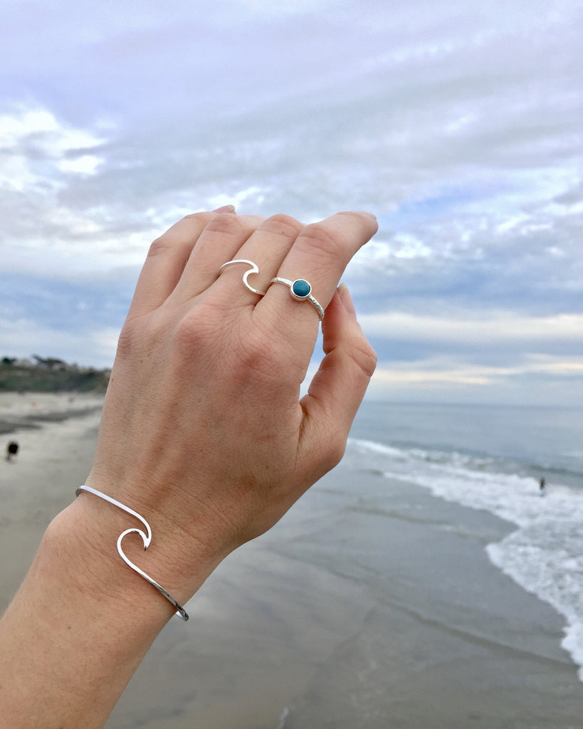 Pura Vida Wave Ring