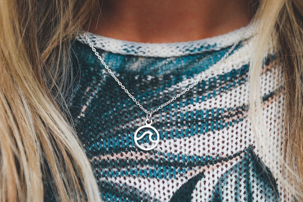 Pura Vida Wave Necklace