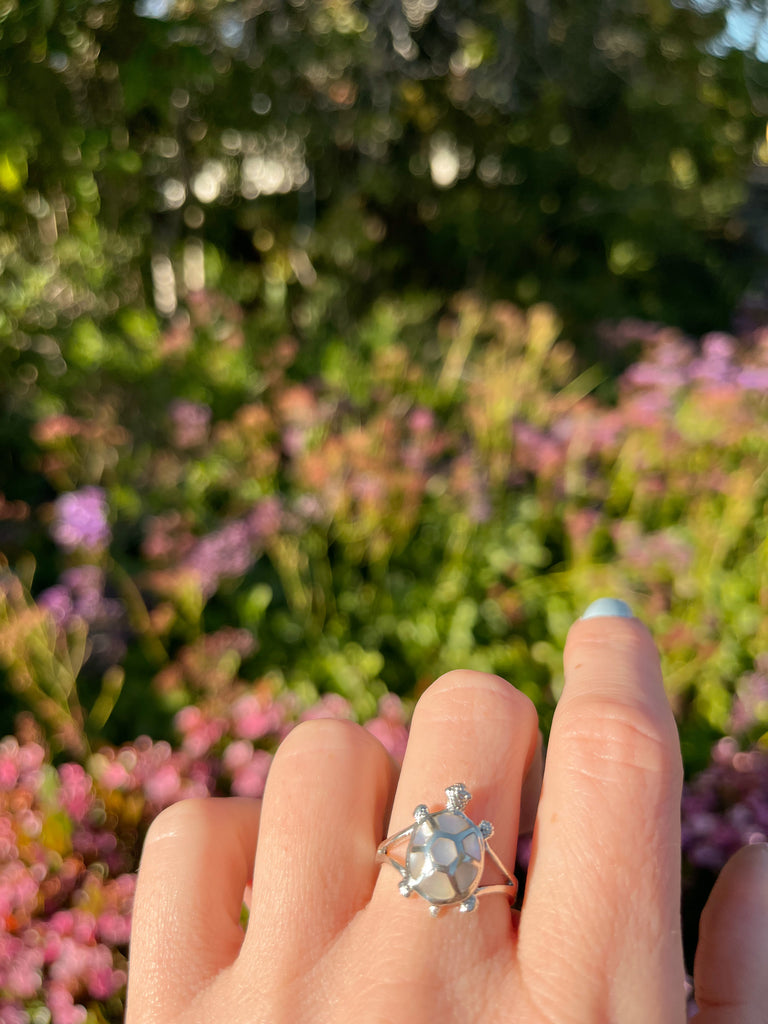 Silver Mother of Pearl Turtle Ring