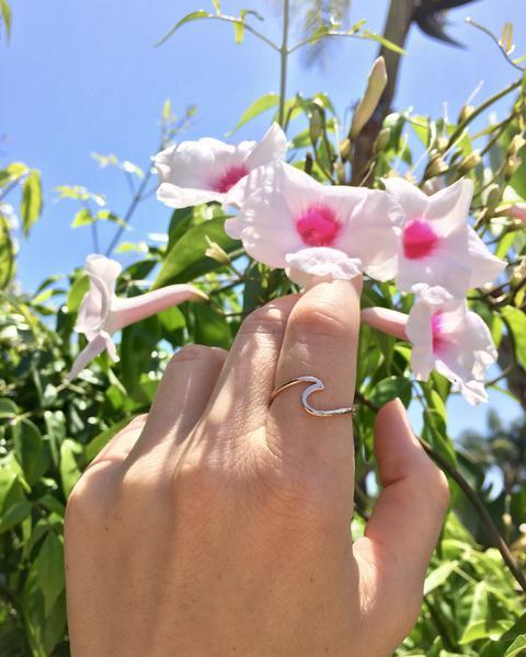 Pura Vida Wave Ring